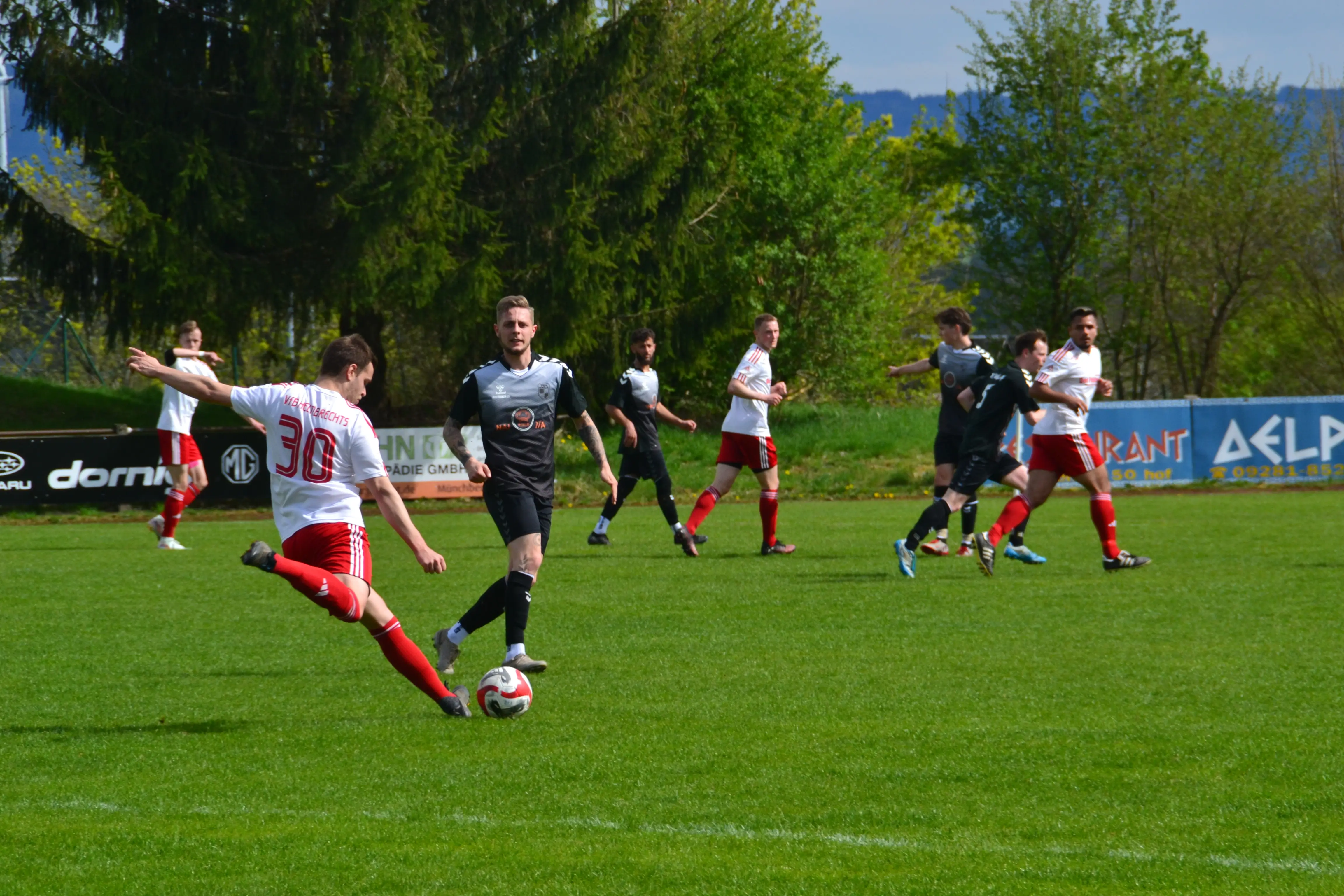 fsv-naila-spielszene-freistoss-fischer